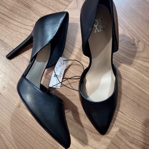 NY&Co Black Side Cut Out Pumps Size 9